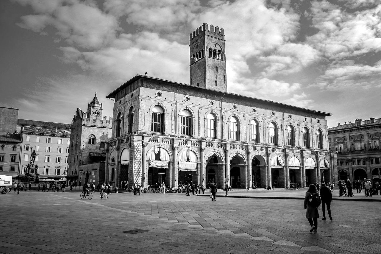 Piazza Maggiore, Bologna